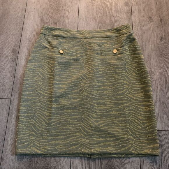 Michael Kors womans mini skirt perfect for summer. NWOT - Picture 1 of 7
